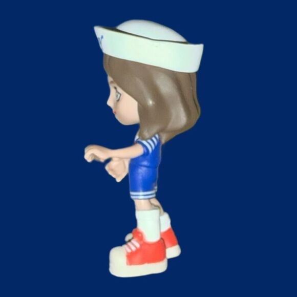 YuMe Toys Stranger Things Upside Down Capsule Robin Buckley Ahoy Outfit B14 - Picture 2 of 6